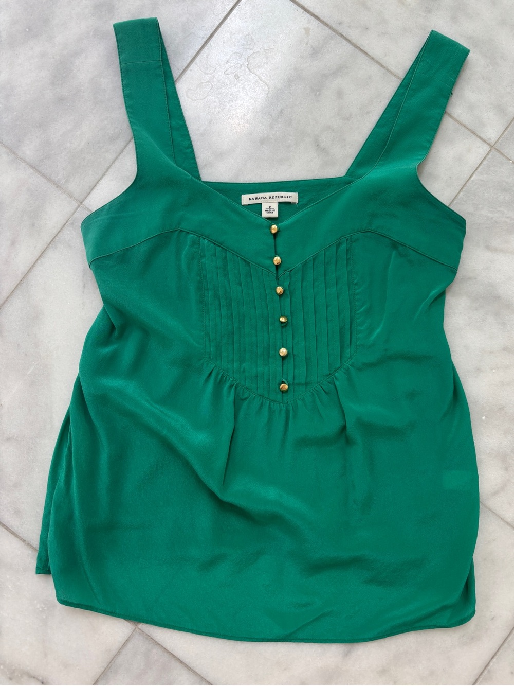 Banana Republic Silk Pintuck Emerald Green Button-Front Sleeveless Tank Cami 2
